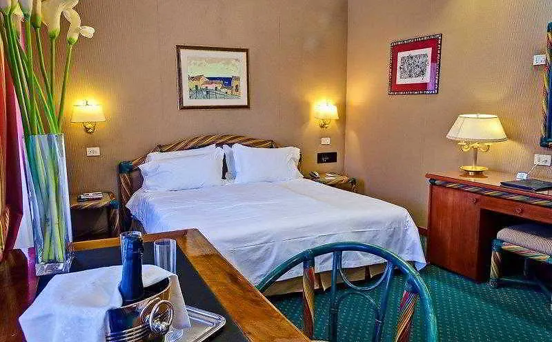Hotel Mondial Рим 4*,  Италия
