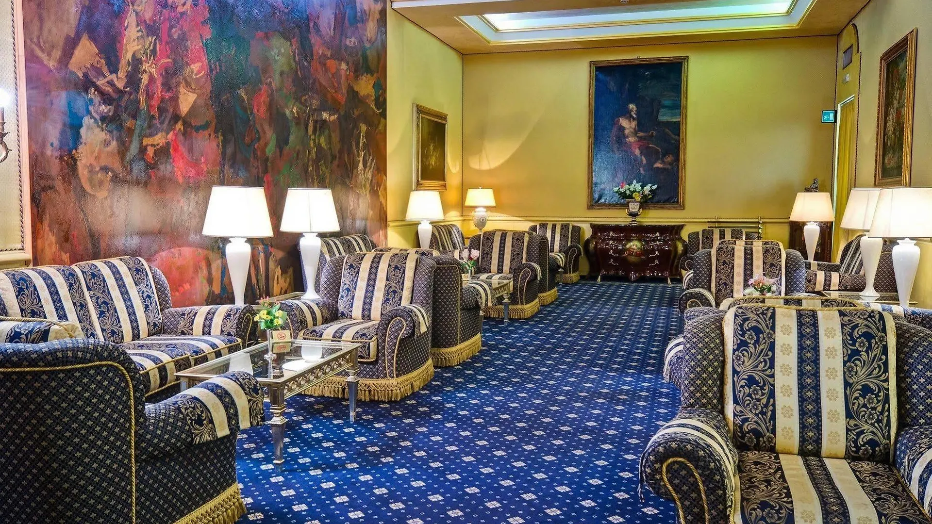 Hotel Mondial Рим
