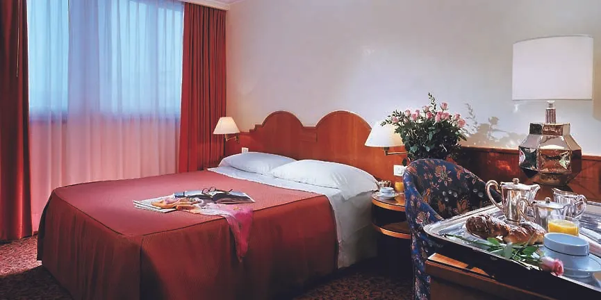 Hotel Mondial Rome