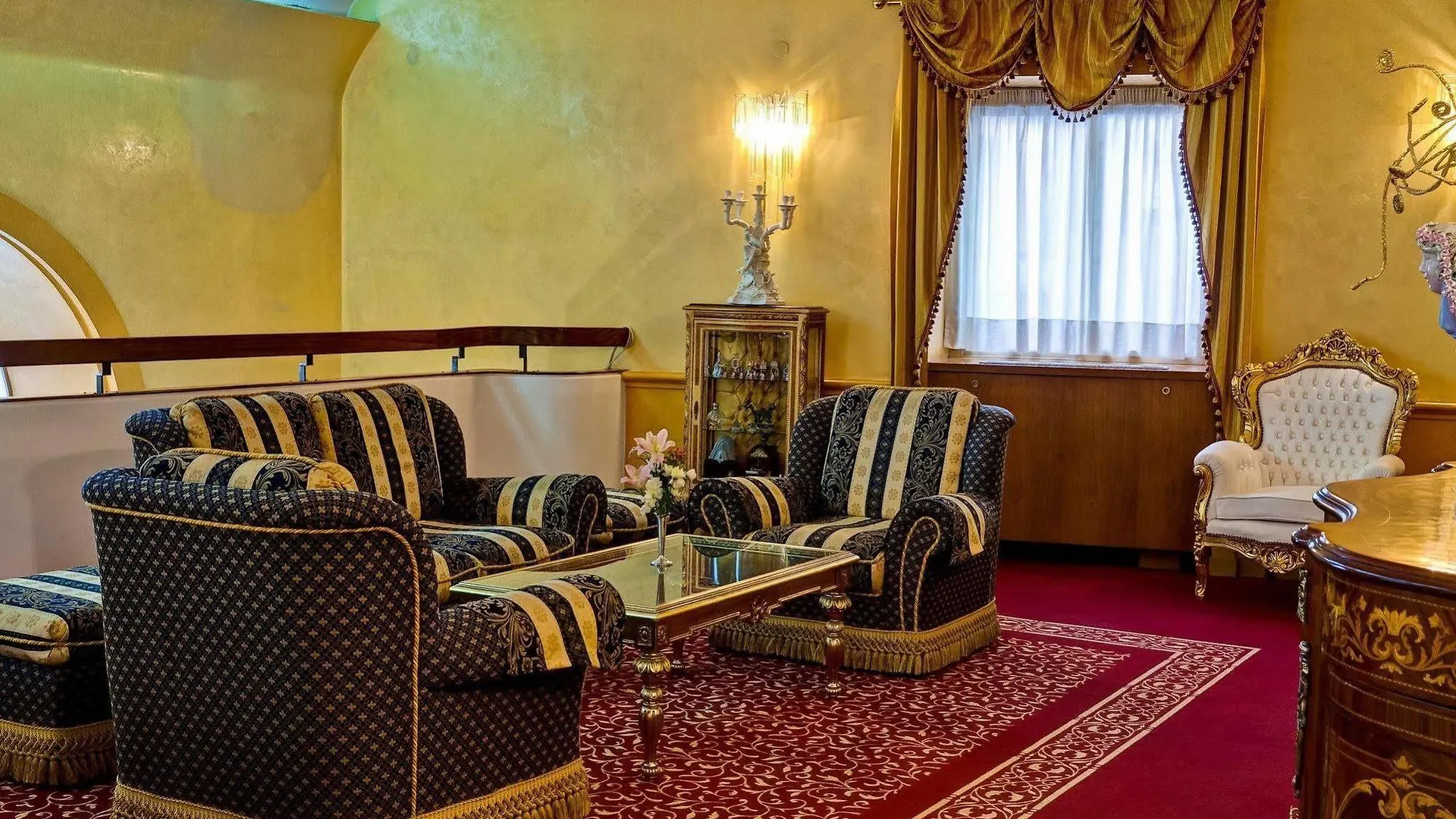 Hotel Mondial Rome